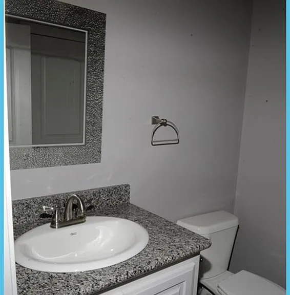 109 Claiborne St #10 — Photo 5
