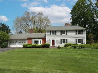 7643 Somerset Ln, Manlius, NY 13104