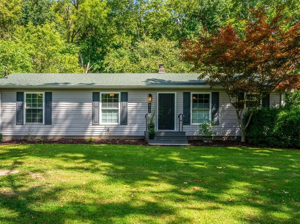 212 Webb Ln, Imperial, MO 63052