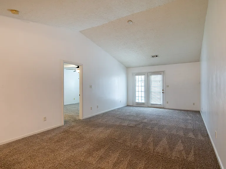 5281 Aruba Cir — Photo 7