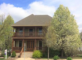 623 Walnut St, St Charles, IL 60174