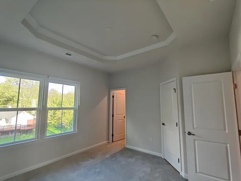 36 Wentworth Ln — Photo 18