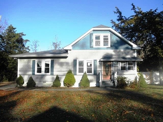 2nd image of 660 Park Rd