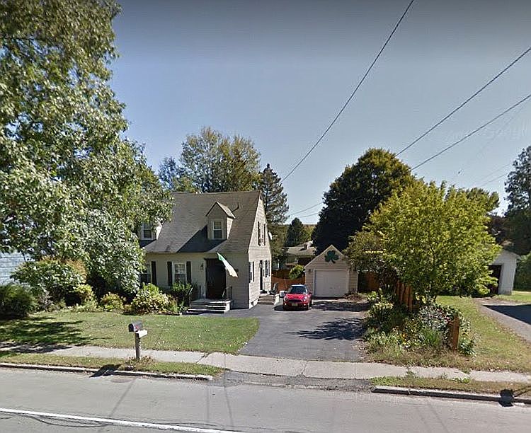 1st image of 209 Clinton Ave