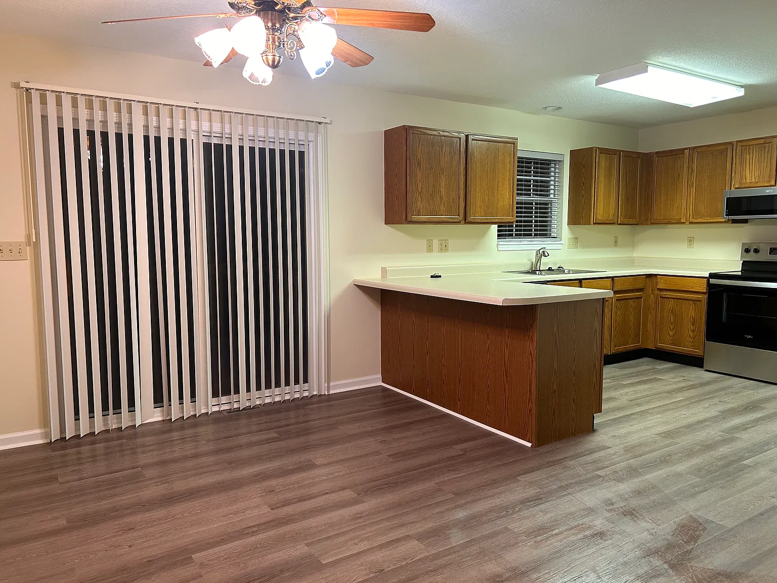 2 bed, 1100 sqft, $950 — Photo 3