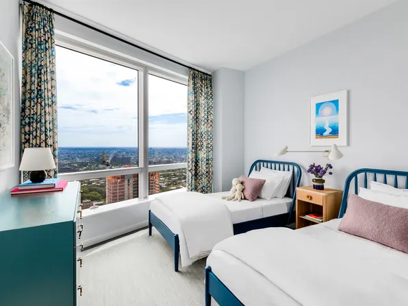 1 City Point image 8 of 26