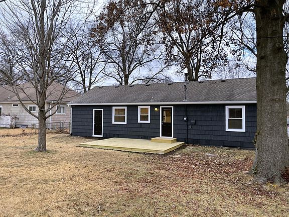 Hang out on the brand new deck