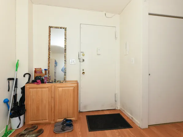 444 Neptune Avenue image 6 of 13