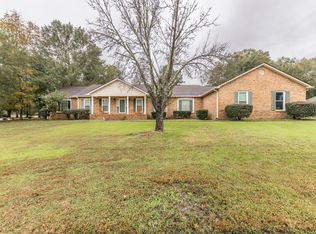 109 Club Ct, Warner Robins, GA 31088
