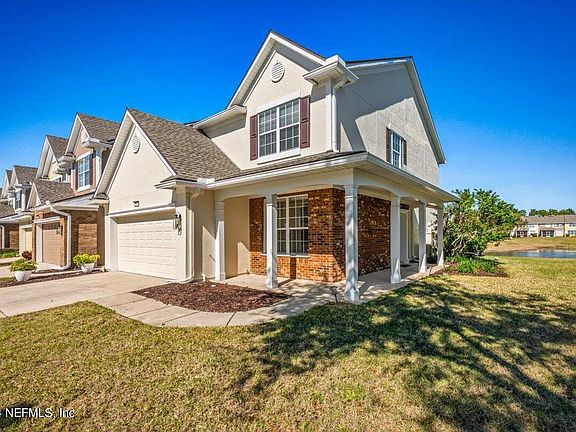 3rd image of 6332 AUTUMN BERRY Circle