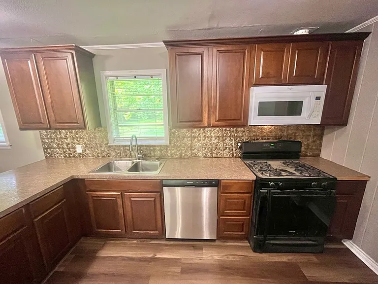 117 E Hoyt Dr — Photo 9