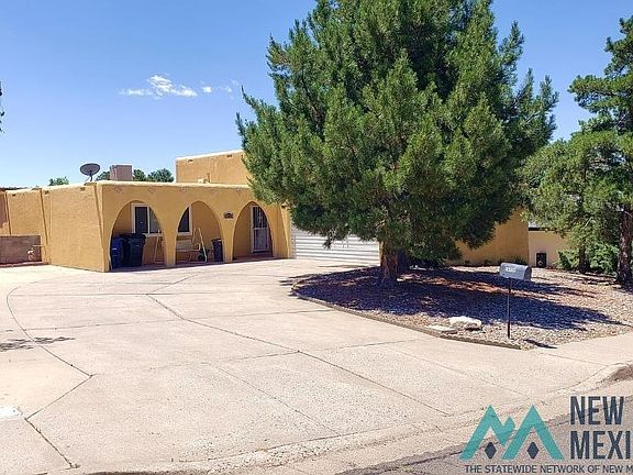 2nd image of 14228 La Cueva Ave NE