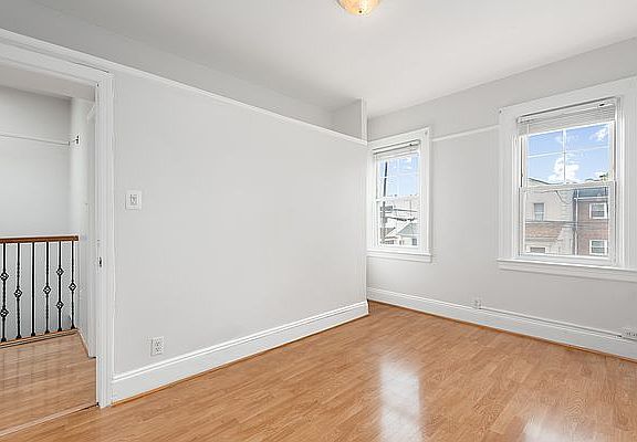 4th image of 95-20 75th St