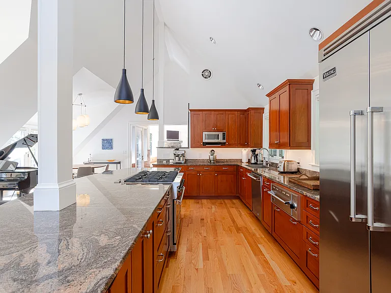 72 Ledge Rd — Photo 7