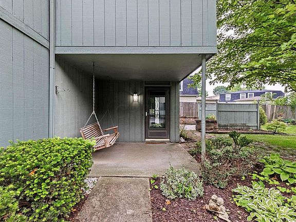 4th image of 1315 Worthington Creek Dr #11