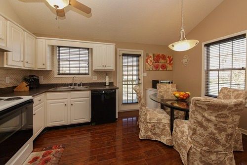 1st image of 706 Donna Ct