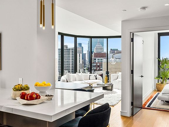 4th image of 55 Lagrange St #1902