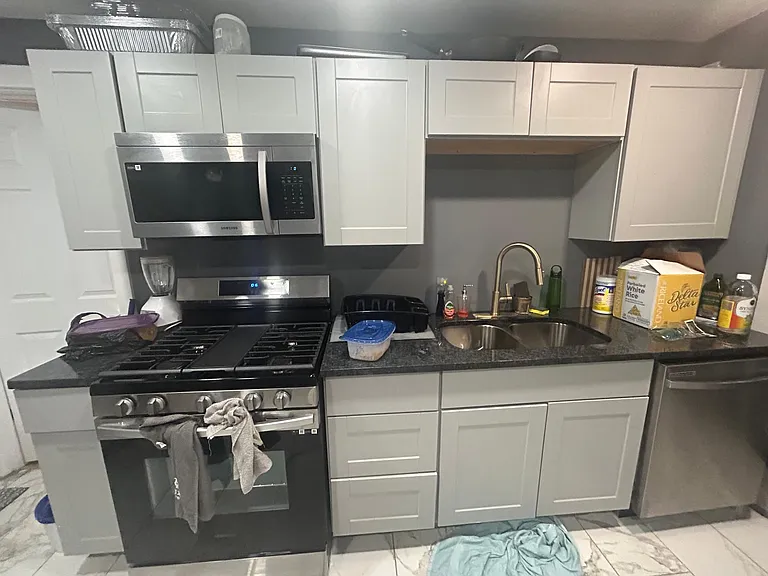 51 Walnut St #3 — Photo 6
