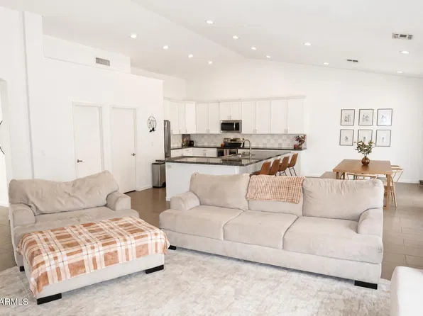 642 E IRONWOOD Drive, Chandler, AZ 85225