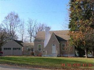925 Hall Ave, Sharon, PA 16146