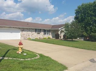 6525 Barbarton Oaks Dr, Cedar Hill, MO 63016