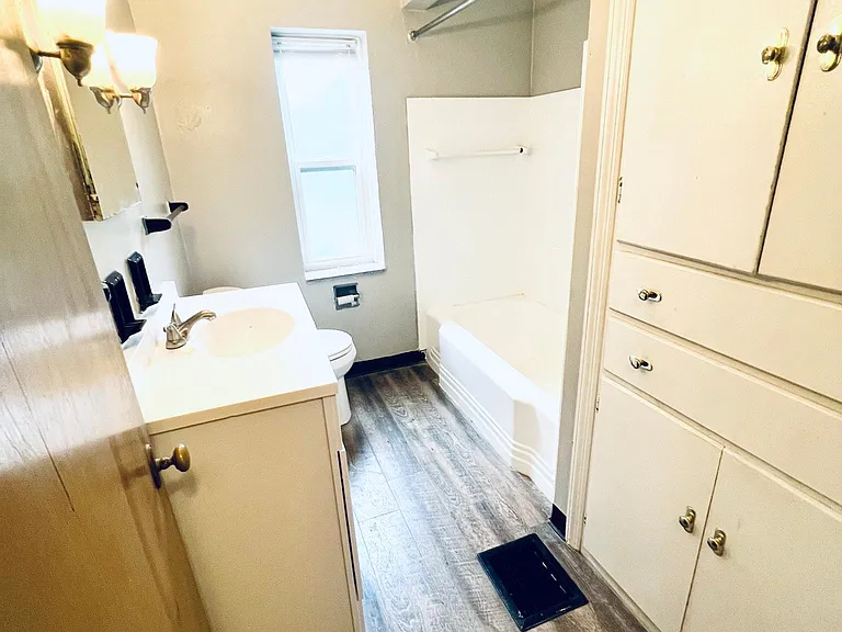 1571 Waltham Rd — Photo 8