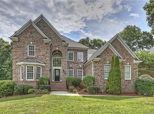 9406 Briarwick Ln, Charlotte, NC 28277