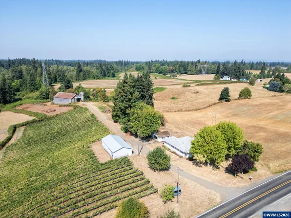 31183 S Barlow Rd, Hubbard, OR 97032