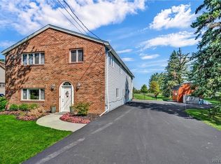 1857 Saunders Settlement Rd, Niagara Falls, NY 14304