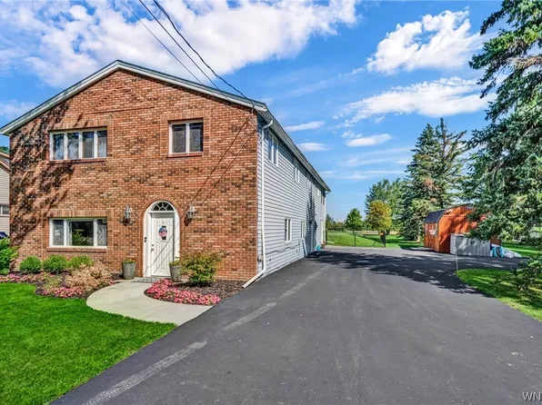 1857 Saunders Settlement Rd, Niagara Falls, NY 14304