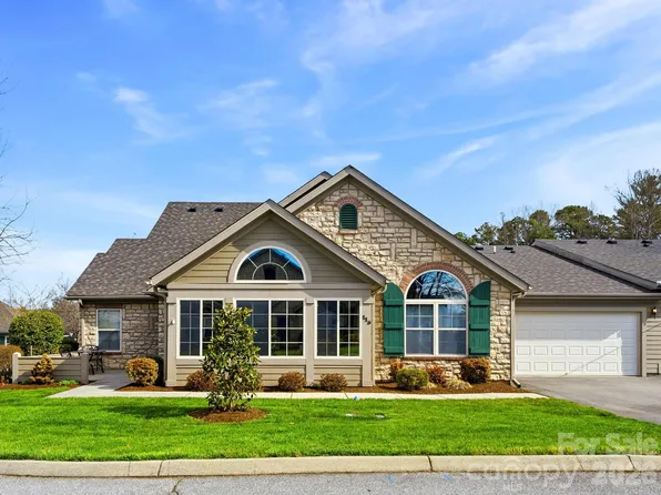 116 Summerfield Pl, Flat Rock, NC 28731