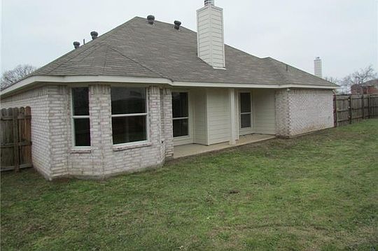 2nd image of 3808 Spier Cir
