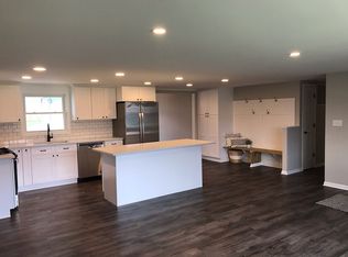 3055 Willardshire Rd, Joliet, IL 60431