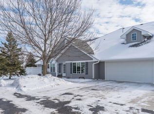 731 Grayhawk Cir, Mankato, MN 56001