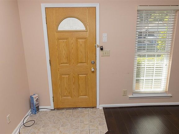 2nd image of 6453 Ashton Cir