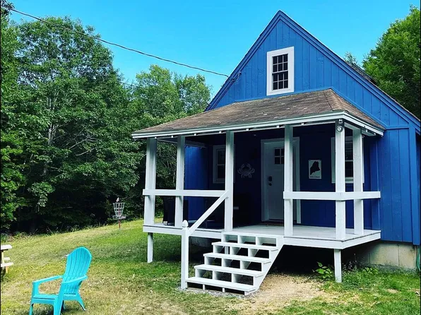 206 Boot Cove Ln, Winthrop, ME 04364