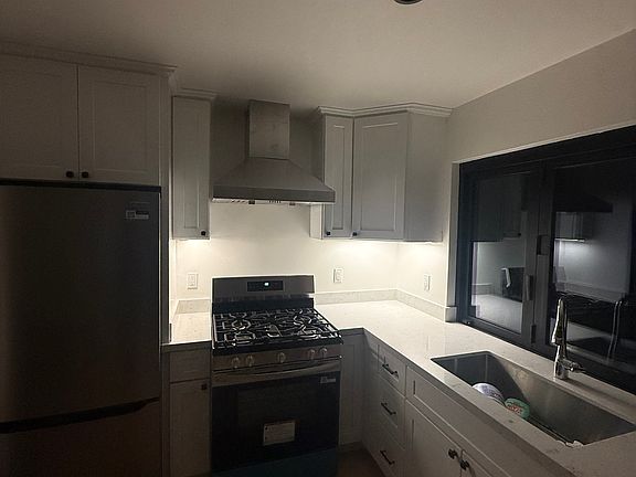 Under Cabinet Lighting