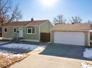 1801 Albany Ave, Hot Springs, SD 57747