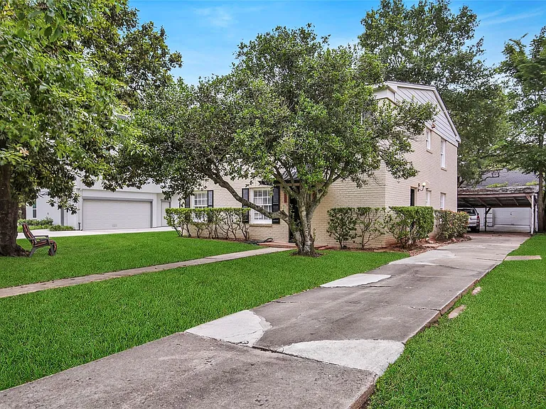 4505 Larch Ln — Photo 21