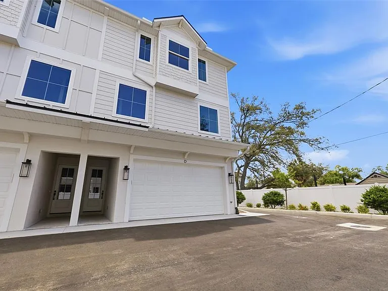 4208 W Carmen St #D — Photo 37