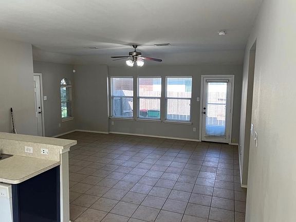 3rd image of 118 Anvil Rock Ln