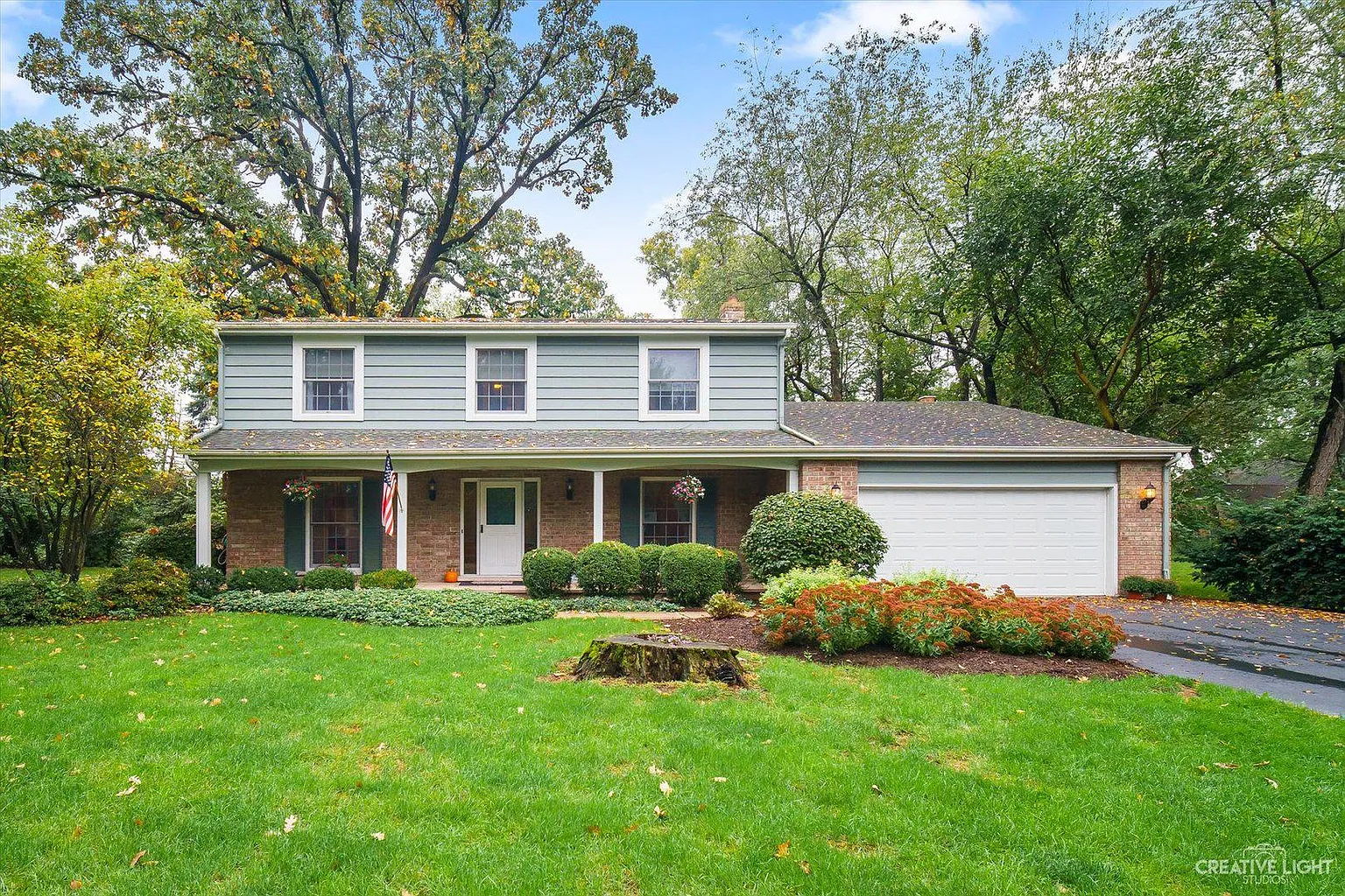 711 Deer Ln photo 1