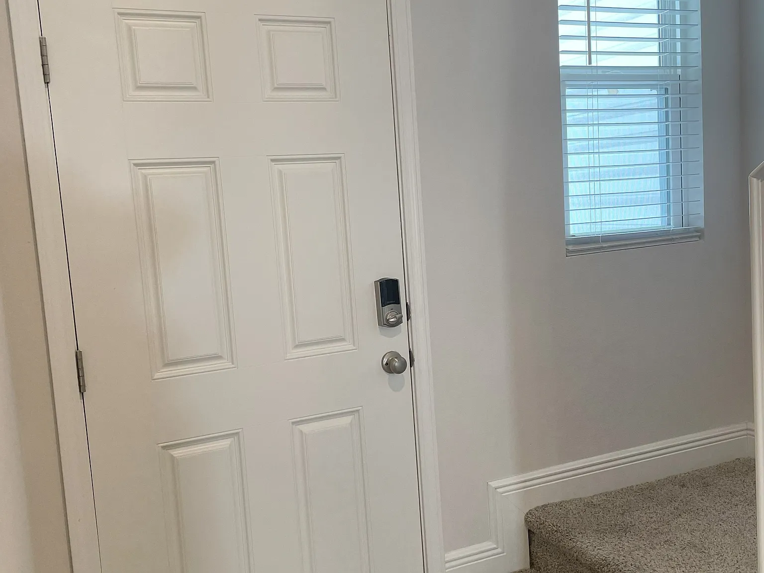 9815 Fowler Ave — Photo 4