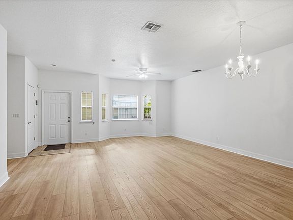 3rd image of 17239 Chateau Pine Way