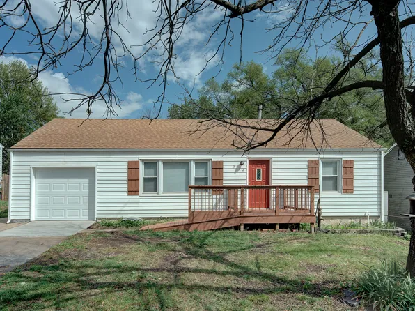3712 NE Vivion Rd, Kansas City, MO 64119