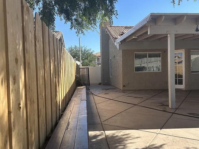1310 Garnet Ave — Photo 9