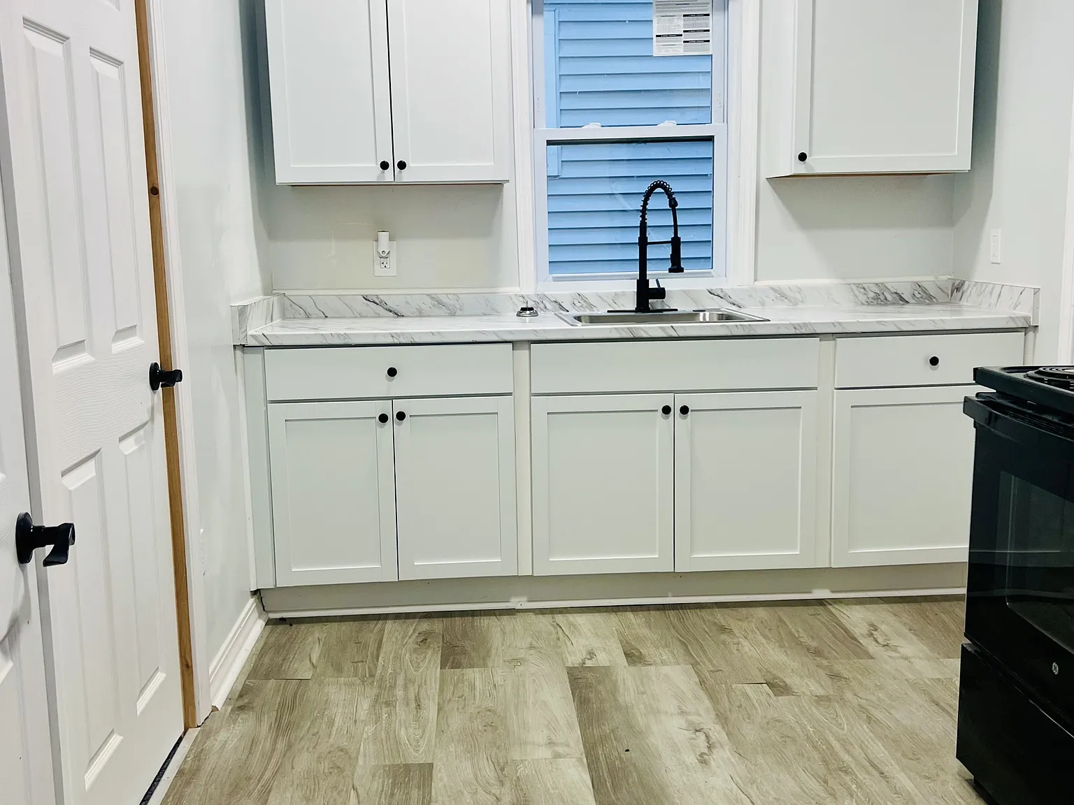 915 West Lapeer Street - 3 — Photo 2