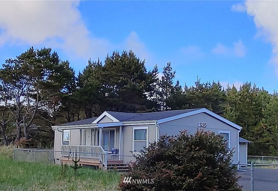 1st image of 1205 232nd Ln