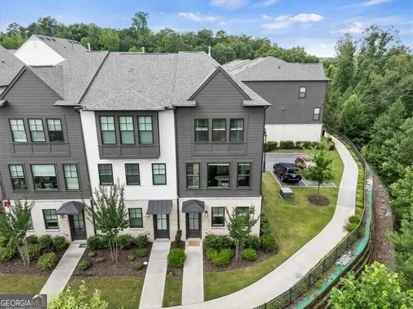6579 Beacon Dr #327, Sandy Springs, GA 30328