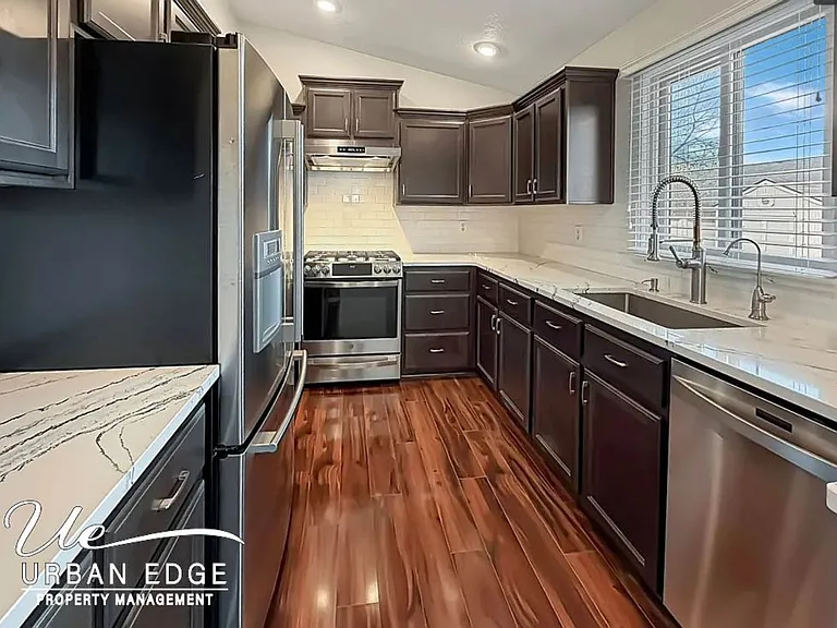 2807 Mink Pl — Photo 2